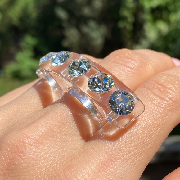 Clear Acrylic statement ring embellished with genuine crystals, cocktail ring - Picture 10 of 12